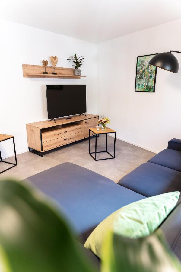 4 Apartments Im Hof By Gasthof Linde Albstadt Bagian luar foto