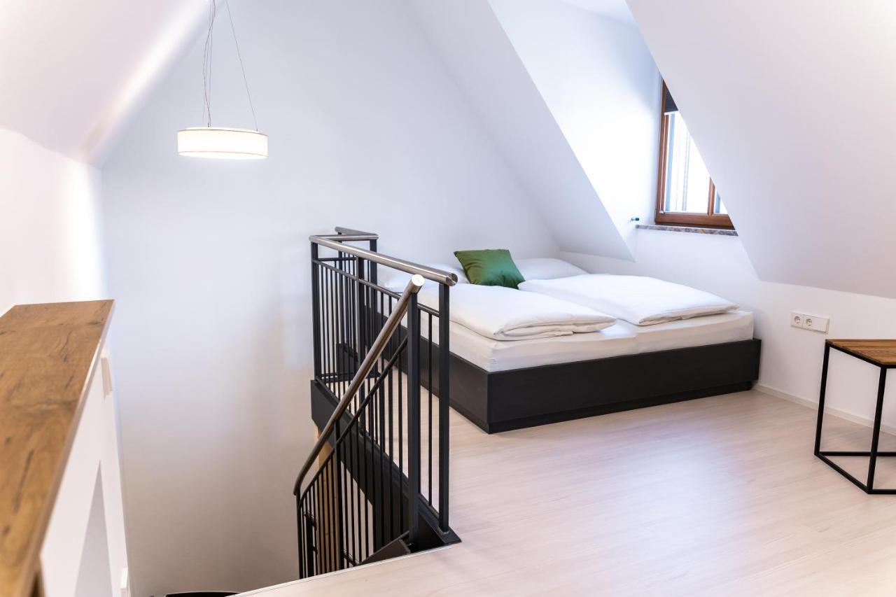 4 Apartments Im Hof By Gasthof Linde Albstadt Bagian luar foto